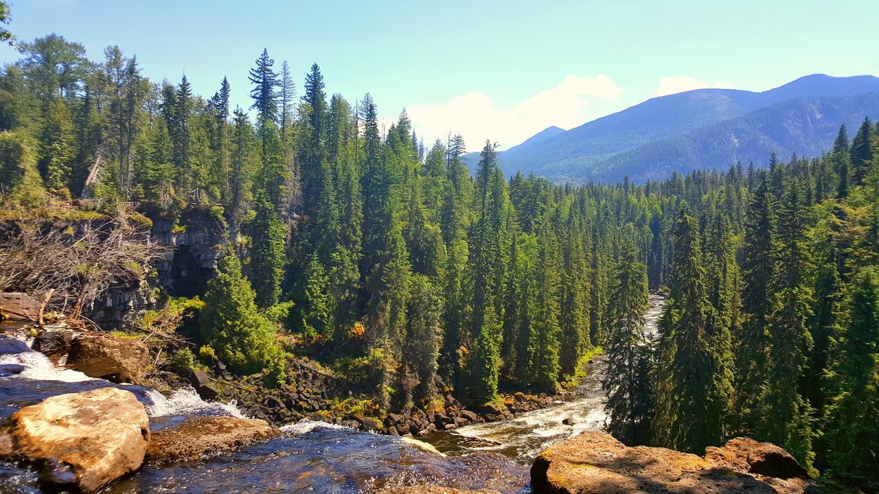 Bed and Breakfast Wettstone Guest Ranch Bridge Lake Екстер'єр фото